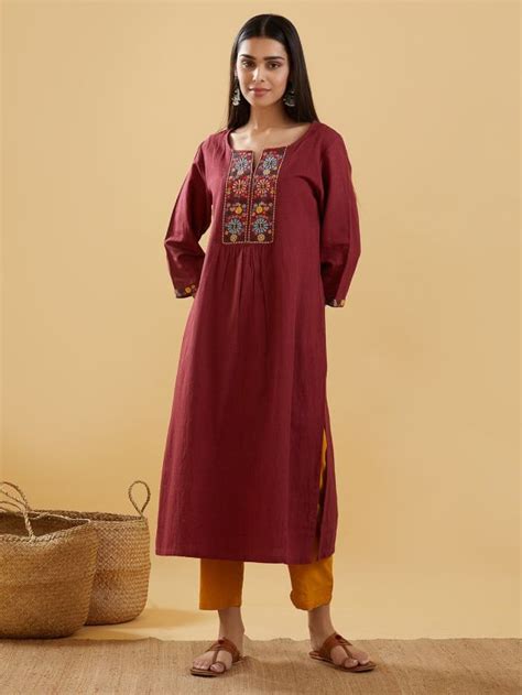 Maroon Embroidered Cotton Linen Kurta
