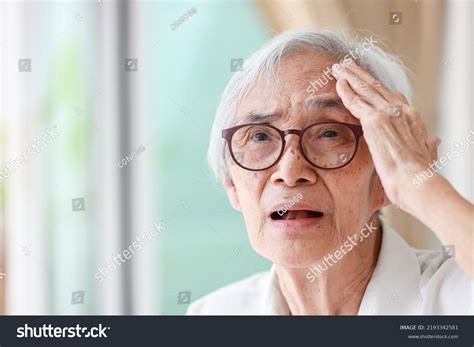5,590 Dementia Forgetting Images, Stock Photos & Vectors | Shutterstock