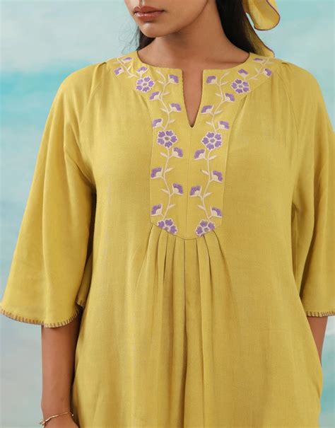 ZAYANA GREEN EMBROIDERED SHORT DRESS – Studio Misri