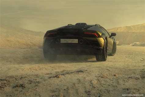 Lamborghini Huracan Sterrato (2024) - pictures & information