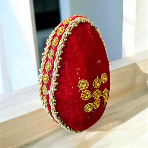 Decorated Sookha Nariyal with Swastik Symbol – Wrap Shap