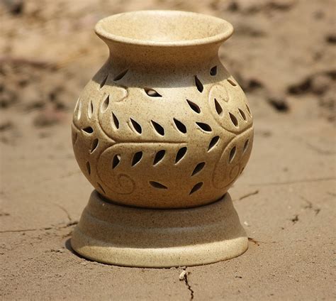 Ceramic Electric Aroma Diffuser | Essential Oil Diffuser Online – UPYOGAA