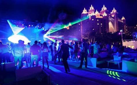 Sizzling Nightlife In Dubai: 12 Thrilling Experiences For You!