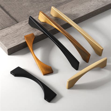 Modern Drawer Pulls & Cabinet Handles | Goldenwarm