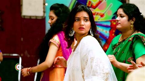 Man Udu Udu Zhala TV Serial - Watch Man Udu Udu Zhala Online All ...