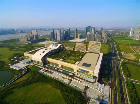 杭州目前共有6大CBD，未来科技城和钱江世纪城有巨大的发展潜力