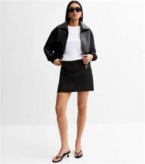 Black High Waisted A-Line Mini Skirt | New Look