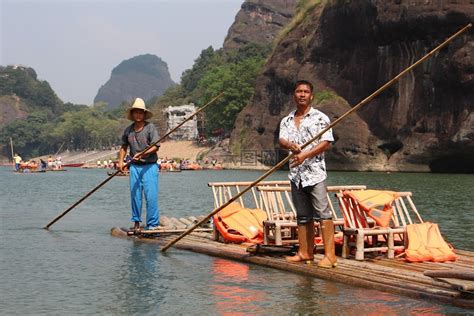 悠悠楠溪江，中国山水诗的起源地，坐着竹筏感受古人的诗意情怀|永嘉|楠溪江|竹筏_新浪新闻