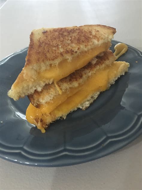 Cheddar on Grandma Sycamore’s white bread. : r/grilledcheese