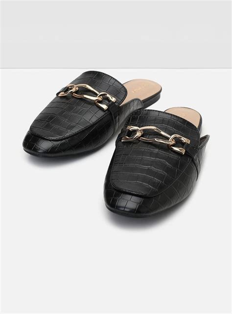 Buy Women Textured Chain-Detailed Mules Online at just Rs. 999.0 ...