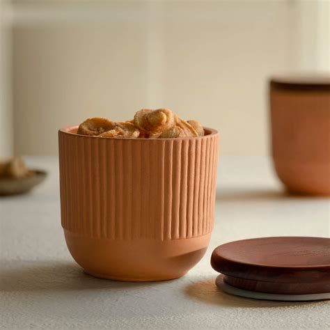 Sienna Tarracotta Jar with Wooden Lid - Ellementry – ellementry