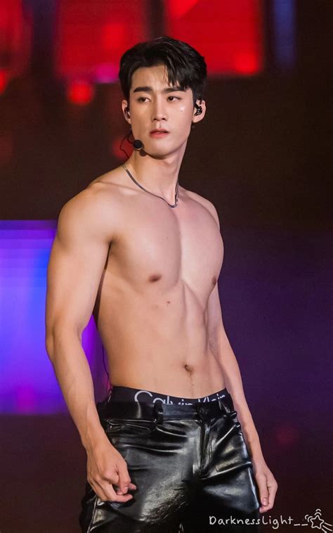 Handsome Asian Men, Hot Korean Guys, Korean Men, Hot Guys, Bright ...