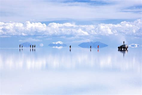 How to Tour Bolivia's Salar de Uyuni | National Geographic