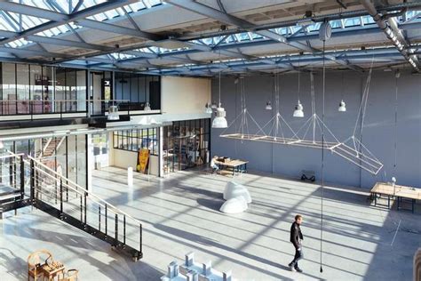 这个荷兰设计师的工作室，取名叫“21世纪梦想工厂” - 知乎