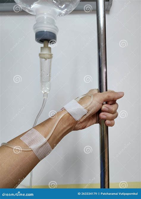 Sodium Chloride Solution for Intravenous Due To Dehydration of Patients Have Low Electrolyte ...