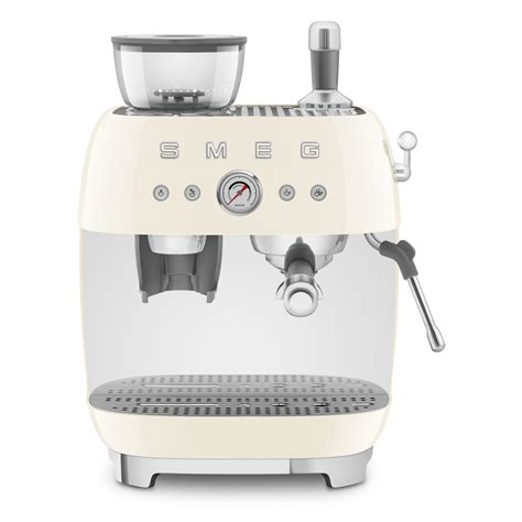 Espresso Coffee Machine Cream EGF03CREU | Smeg.com