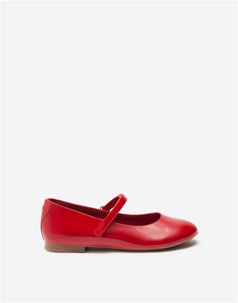 Patent leather Mary Janes