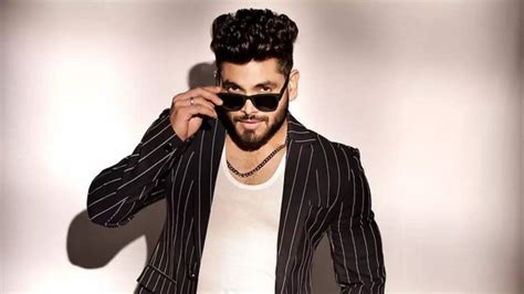 Shiv Thakare On Speaking Marathi To Work In Mumbai: Jaha Rehte Ho Waha ...