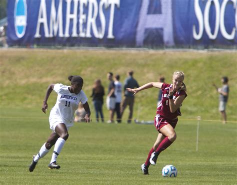 Undefeated Women’s Soccer Shoots Past Williams | The Amherst Student