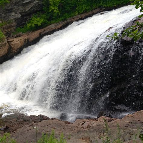 PARC LINÉAIRE DE LA RIVIÈRE ST-CHARLES (2026) All You Need to Know ...