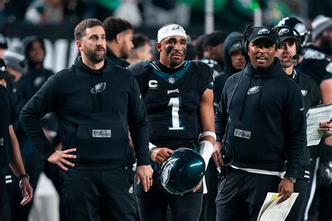 Ex-NFL QB has warning for Eagles, who could become ‘colossal failure ...
