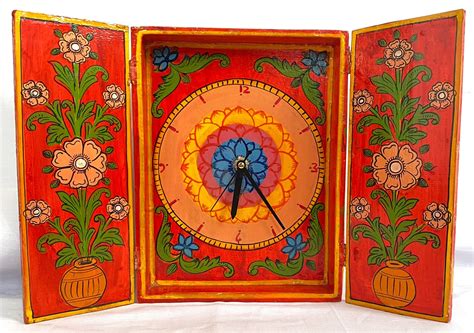 Buy Wooden Handpainted Table Clock from Bassi Chittorgarh – Sumaavi
