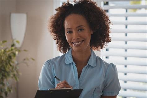 Business Women Facebook Profile Picture 的图像结果