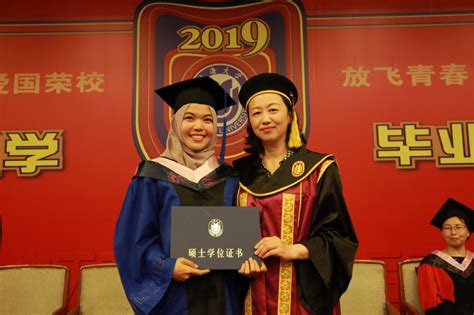 国际教育学院2019届毕业典礼暨汉语进修生结业典礼举行-上海大学国际部中文网站