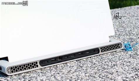 Alienware X17 Power Pack 的图像结果