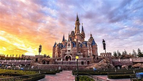 5月11号开园，上海迪士尼成为全球首个重新开门的迪士尼乐园|迪士尼_新浪科技_新浪网