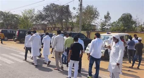 Youth killed during clash between alleged cow smugglers, vigilantes in ...