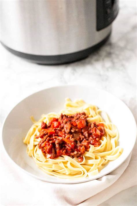 How To Make Instant Pot Bolognese - Fast Food Bistro