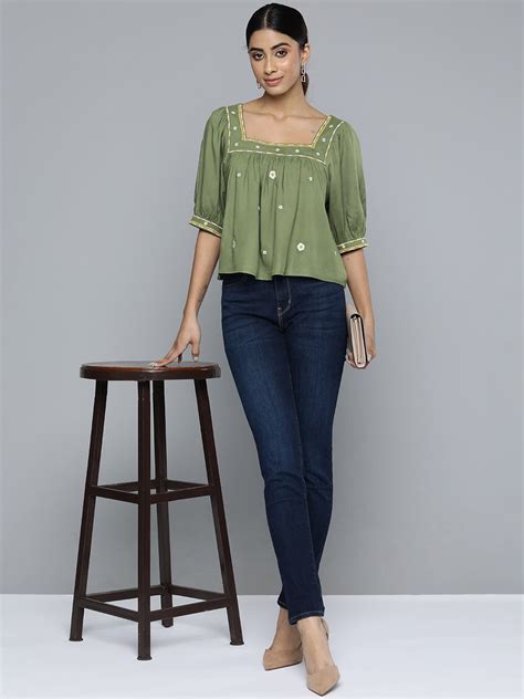 Scoup square-neckline-olive-green-embroidered-crop-top