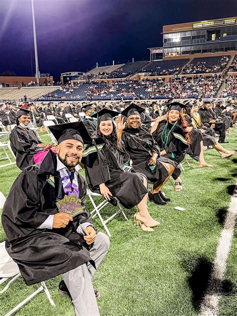 Midland College outstanding graduates and transfer scholarship recipients