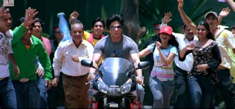 Shah Rukh Khan In Om Shanti Om As 'Nepo' Om Kapoor Was 'Irritating ...
