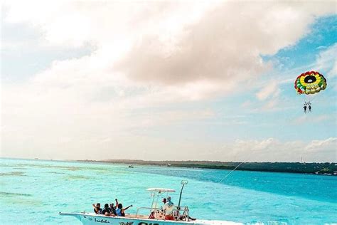 2025 Parasailing on the sea of 7 colors of San Andres (San Andres ...