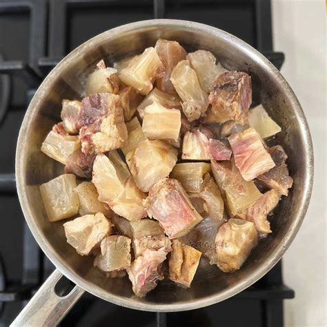 Beef tendon with soy chili garlic ginger sauce