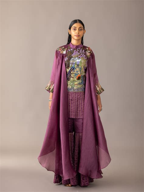 A Humming Way - Luxury Women's Clothing