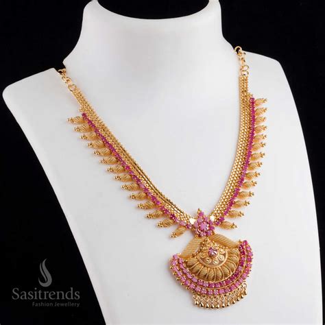 Sasitrends Tilak Pendant Necklace Set - Traditional Elegance with ...