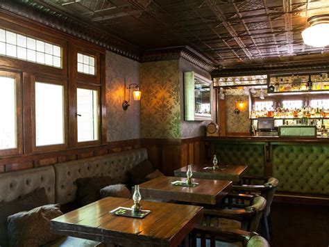 Best Pasadena Bars for Beer, Wine and Cocktails