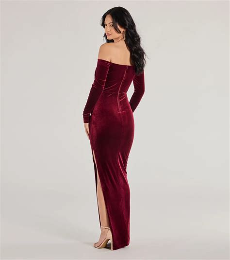 Stylish Velvet Floor Length Dress For Every Space