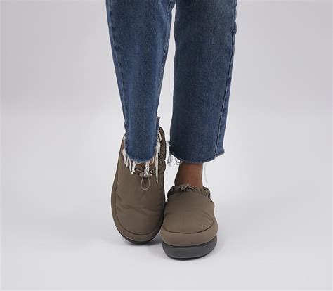 UGG Maxi Clogs Walnut Brown - Women's Clogs