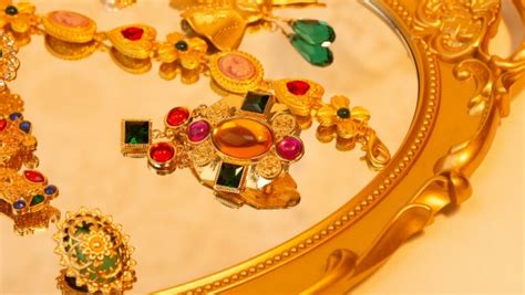 Gold Rate in India Crashes as Fed Jitters Trigger Selloff; Will Prices ...