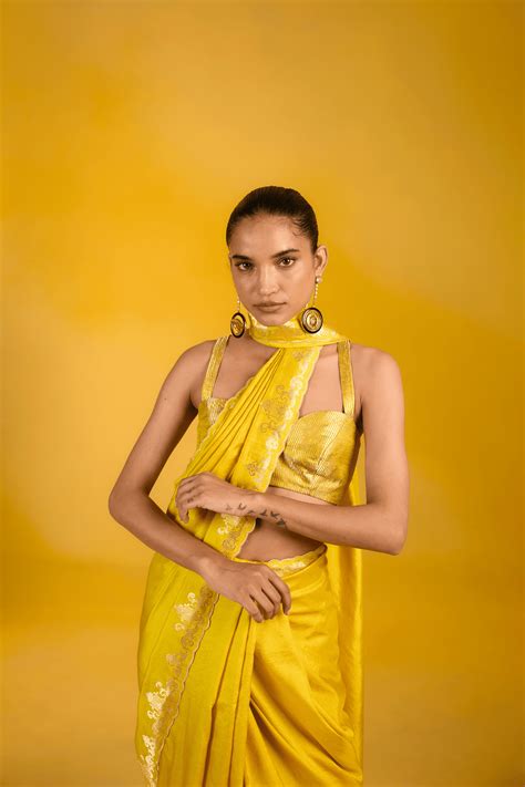 Ekaya - The Pineapple Breeze Saree - Elahe