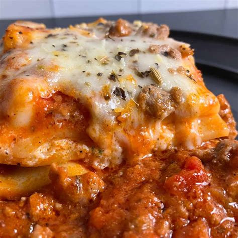 Costco Lasagna (Costco Frozen Lasagna Instructions, Price, more)