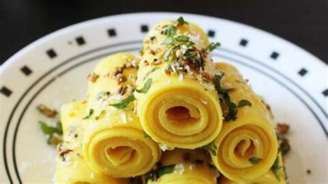 Top 16 Gujarati delicacies you must taste