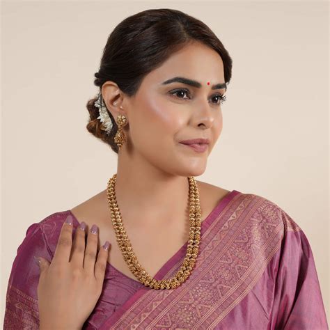 Top 5 Unbeatable Gold Plated Necklace Set to Ace your Diwali Look ...