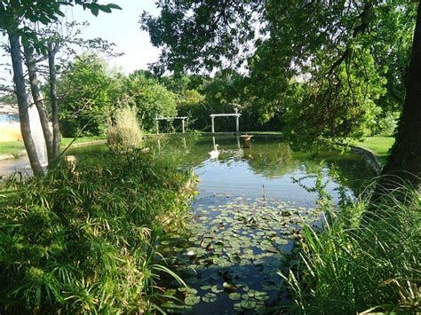 HOSTELLERIE DE LA SOURCE (Aubagne, Provence-Alpes-Cote d'Azur) - Hotel ...