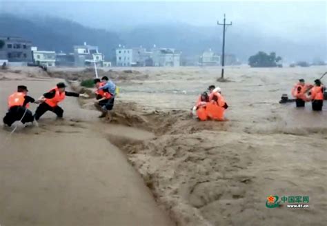 拾究之路｜时代三章：红旗飘飘，抗洪抗到“水低头”|洪水|抗洪_新浪新闻