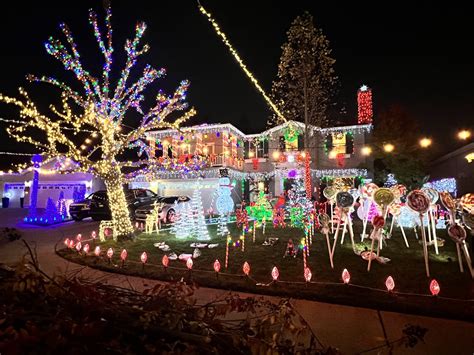 These Neighborhoods Bring Out The Best In Holiday Lights – Rockmont Lights